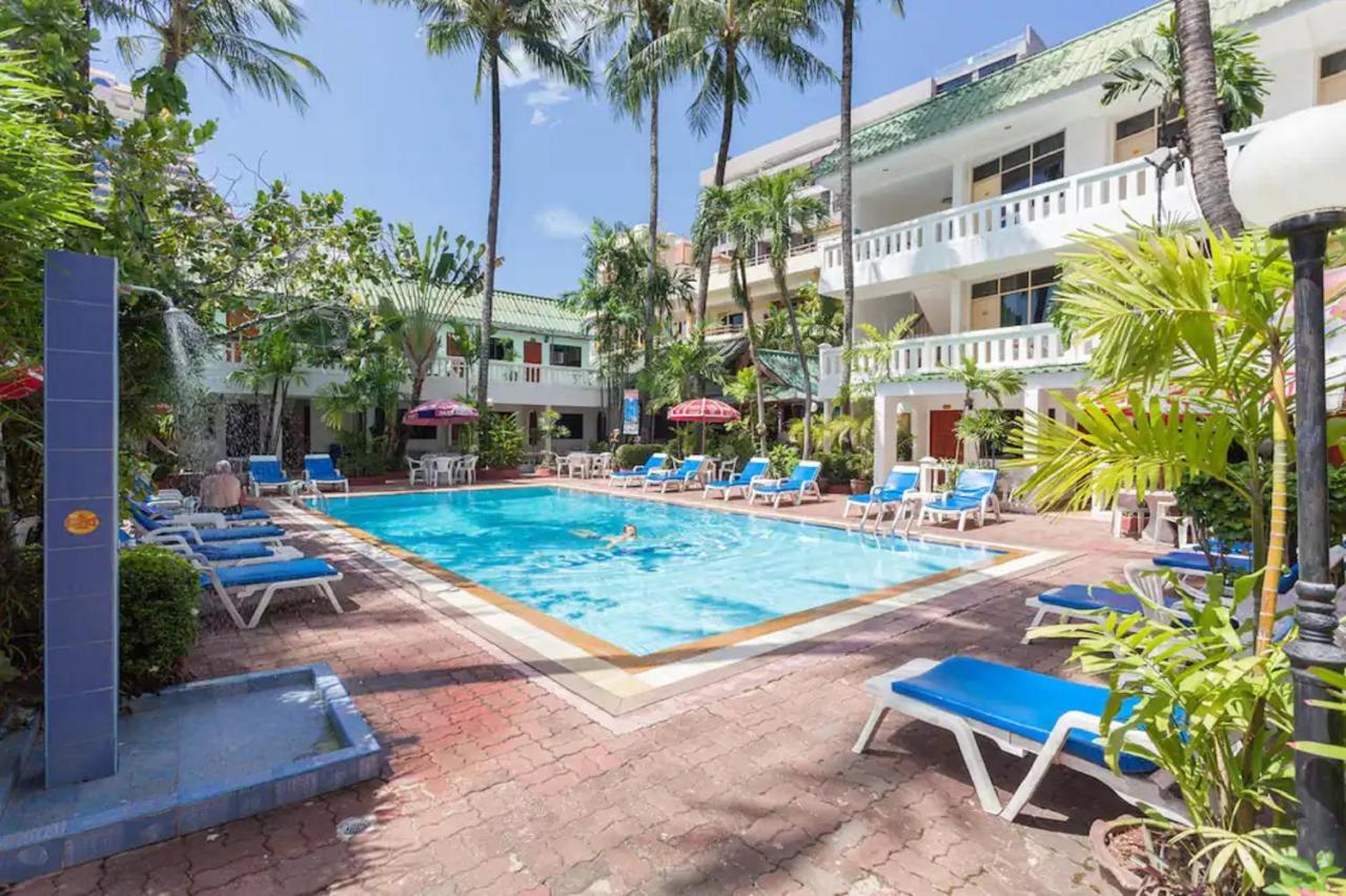 The Expat Hotel Patong Bagian luar foto
