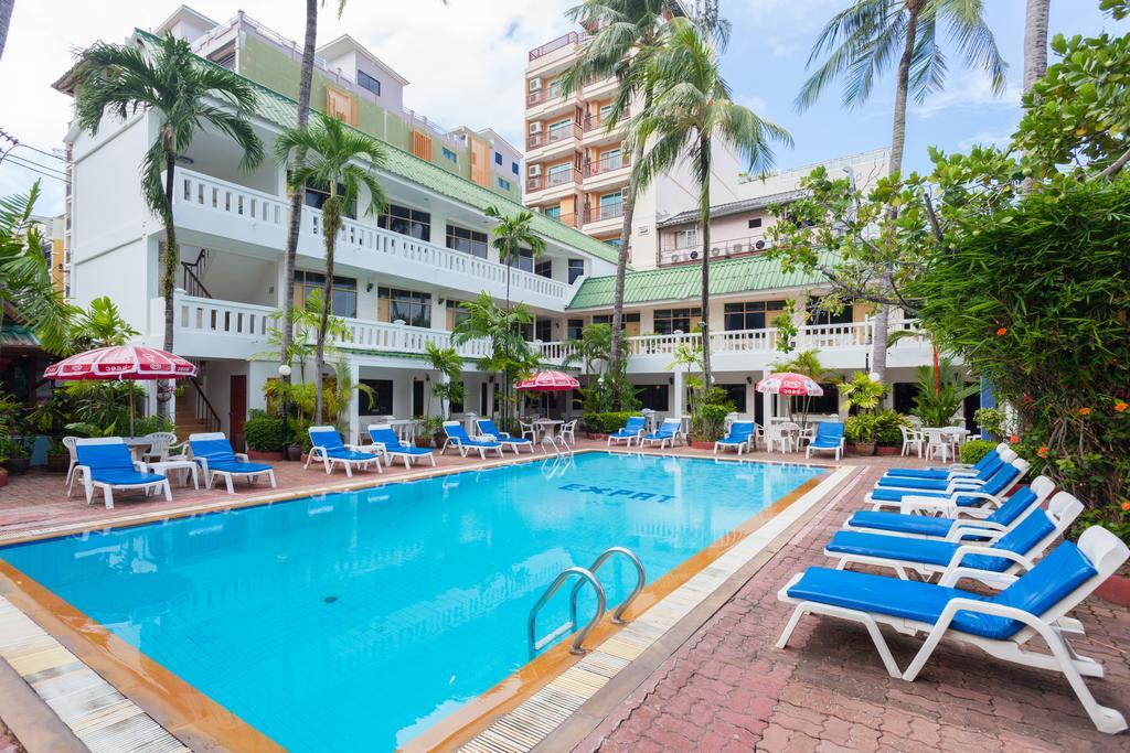 The Expat Hotel Patong Bagian luar foto