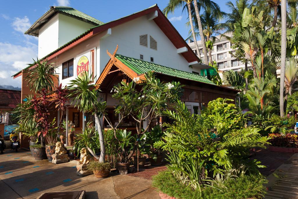 The Expat Hotel Patong Bagian luar foto
