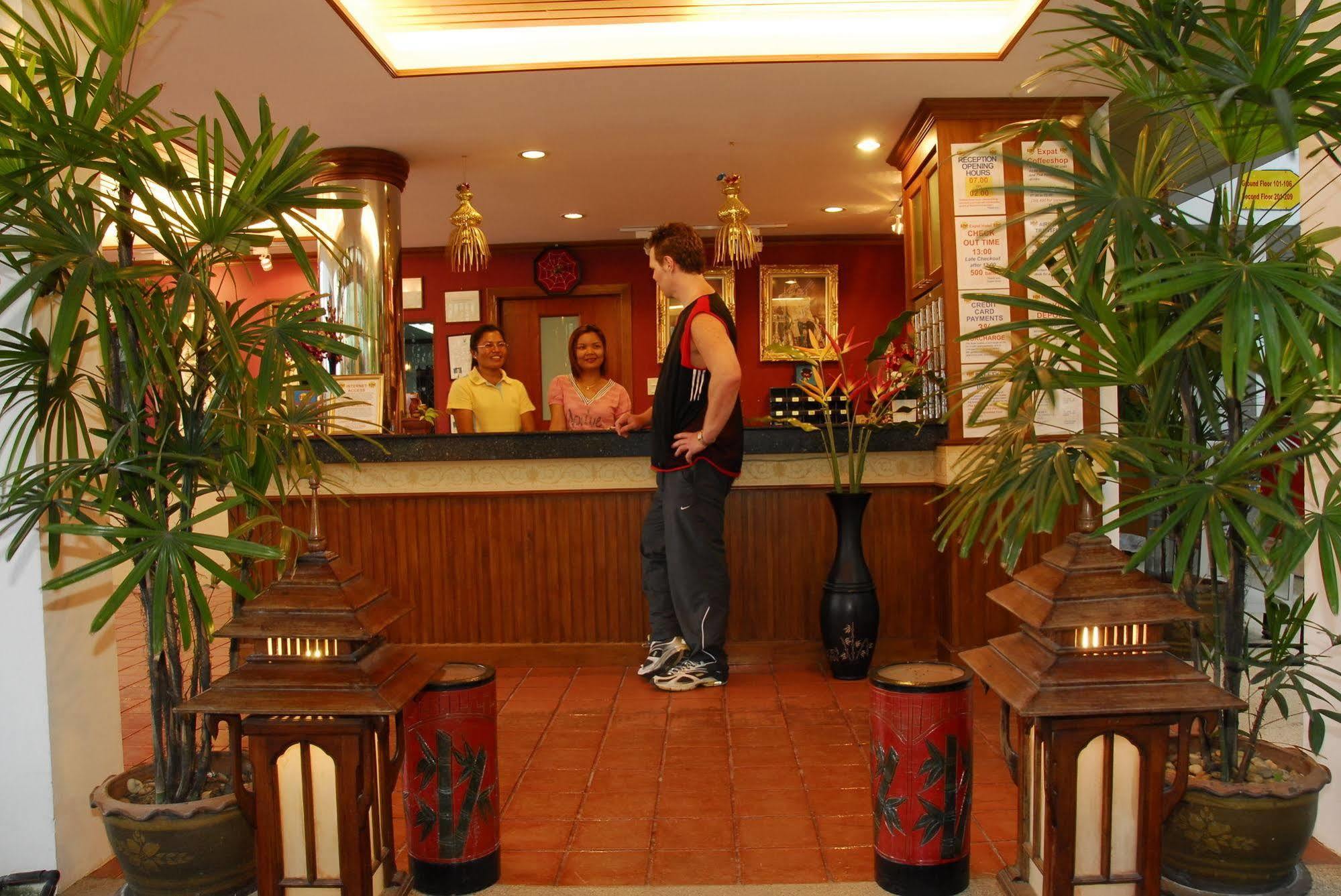 The Expat Hotel Patong Bagian luar foto